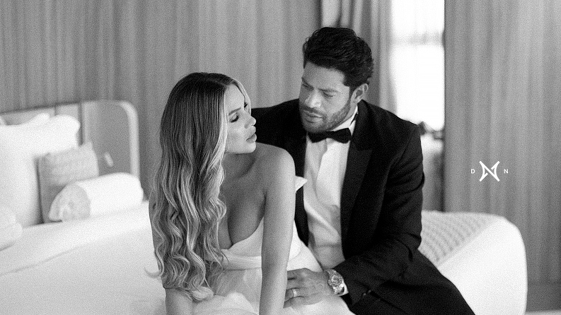 Jogador Hulk e Camila realizam ensaio de pré-wedding