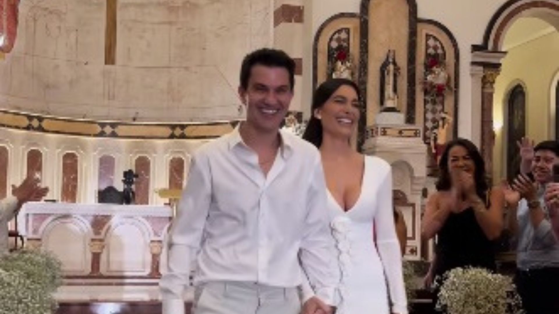 Sertanejo Hugo se casa com Juliete de Pieri em cerimônia na igreja