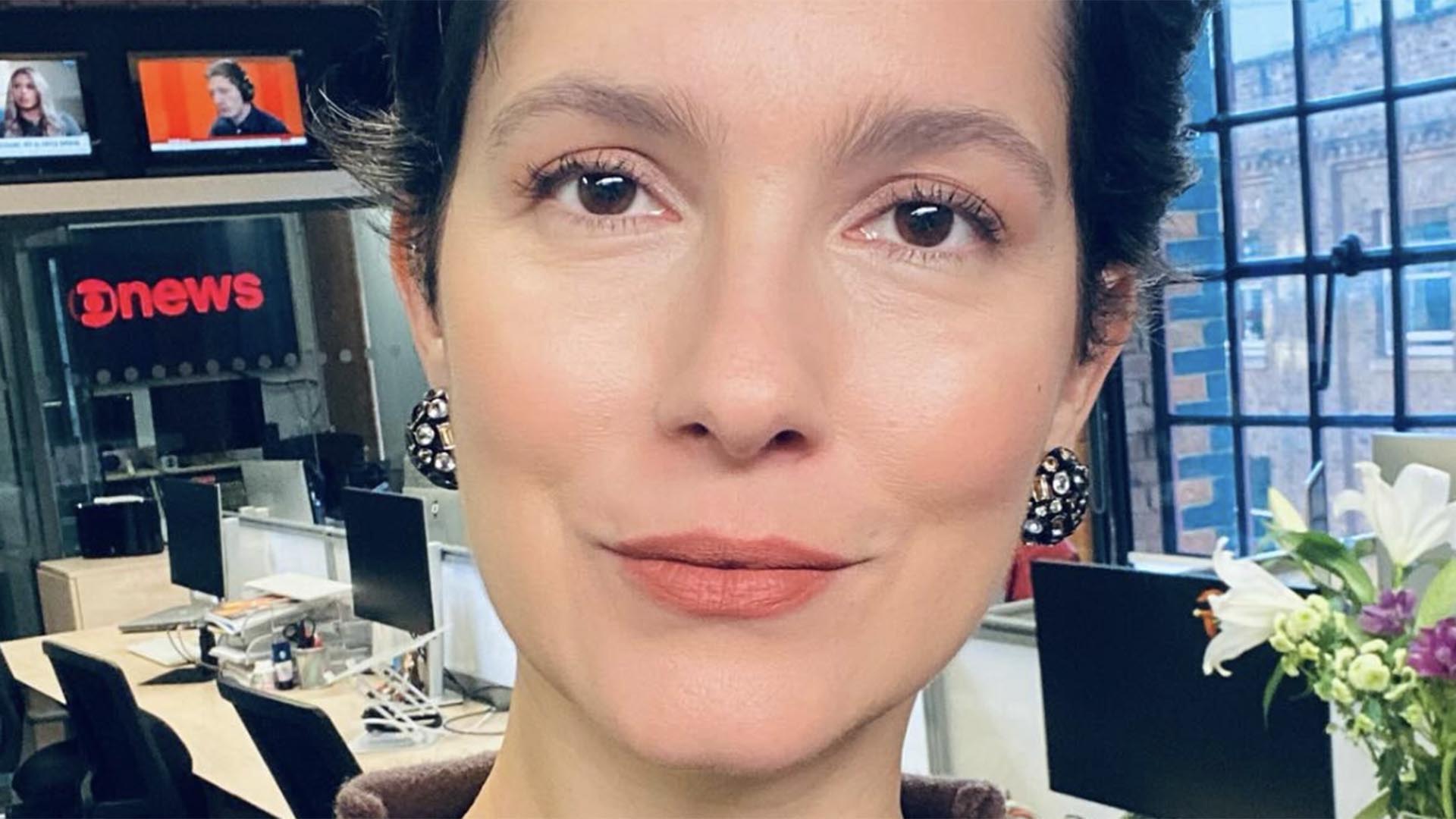 Cecilia Malan surge com novo visual ao aderir ao corte com franja