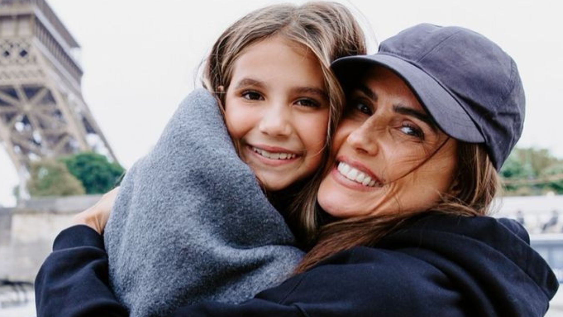 Deborah Secco se declara à filha em data especial: ‘Você mudou tudo’
