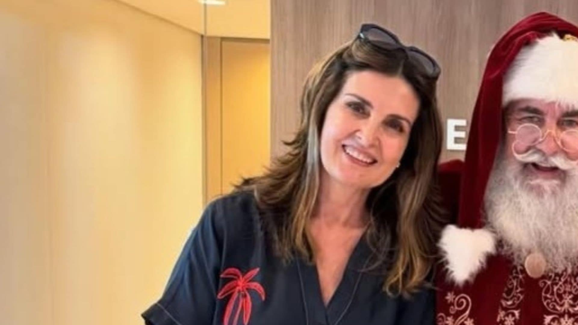 Fátima Bernardes e os pais têm encontro especial em passeio: ‘Muitos anos’