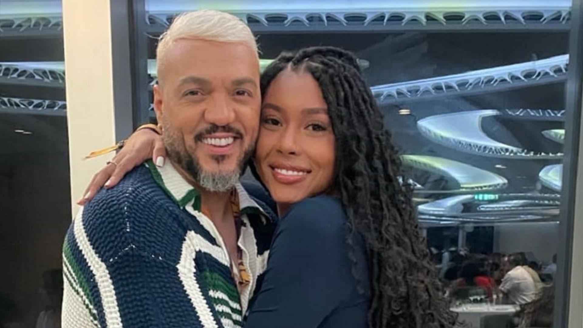 Irmã de Gracyanne Barbosa se declara para Belo: ‘Te amo’