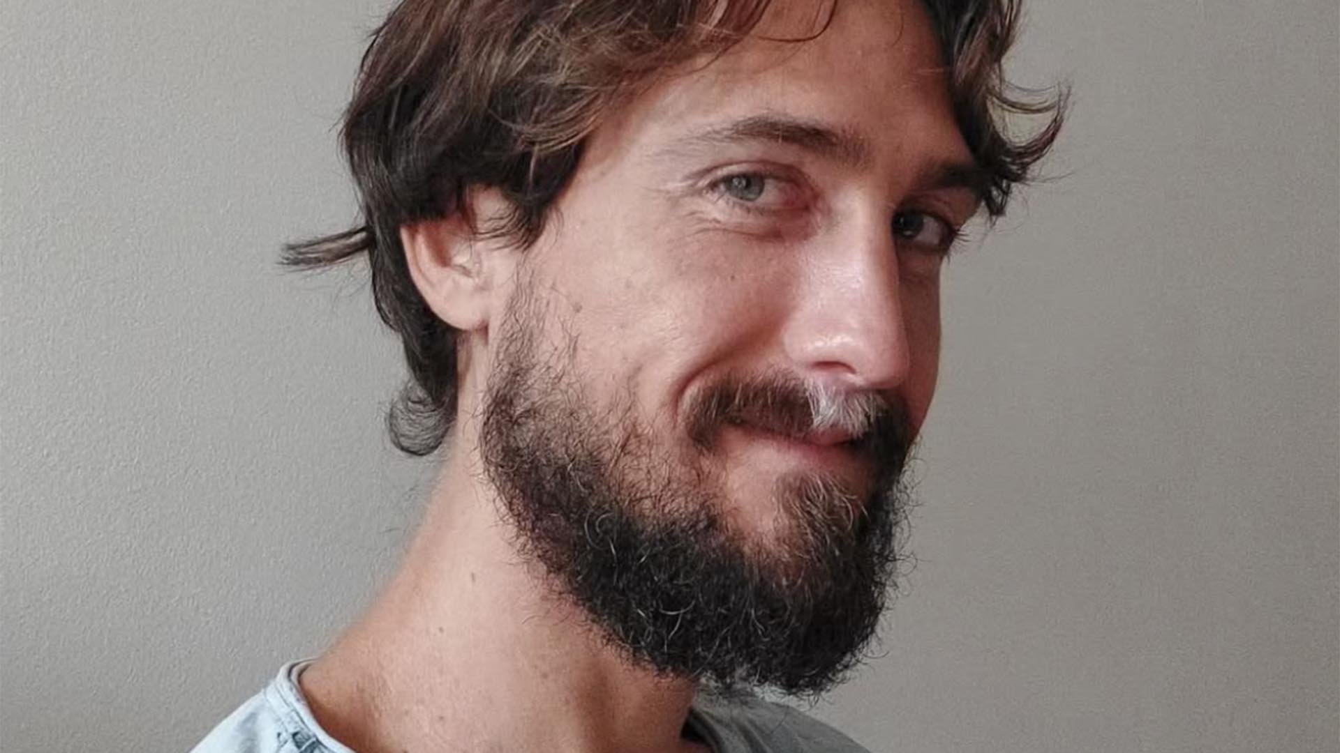 Ator muda de nome e explica o motivo da decisão
