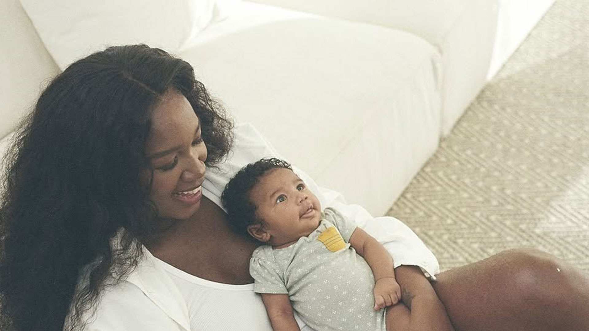 Iza se declara ao postar novas fotos com a filha Nala
