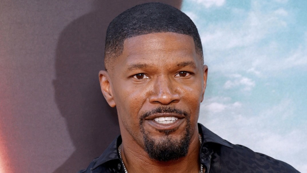 Jamie Foxx relembra período em coma e fala de fé: ‘Ele me abençoou com um derrame’