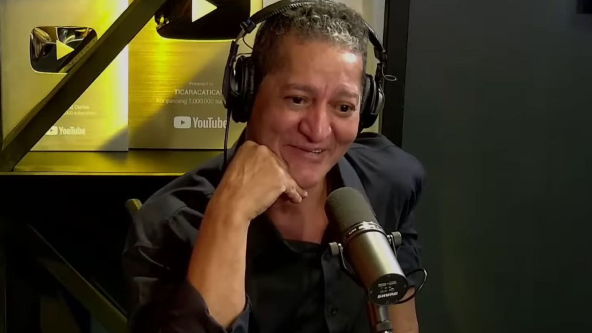 Radialista morre aos 62 anos durante transmissão ao vivo de programa