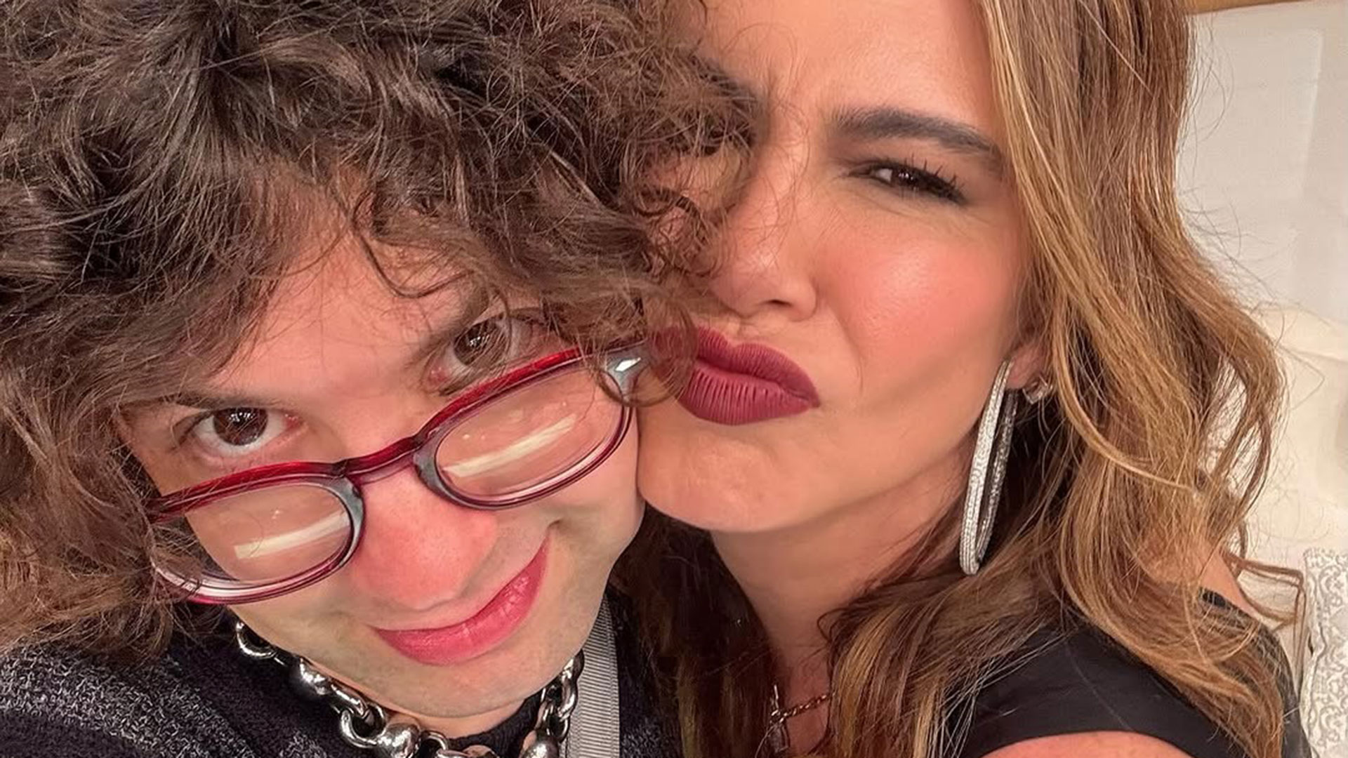 Luciana Gimenez relembra assédio da imprensa durante gravidez: ‘Só chorava’