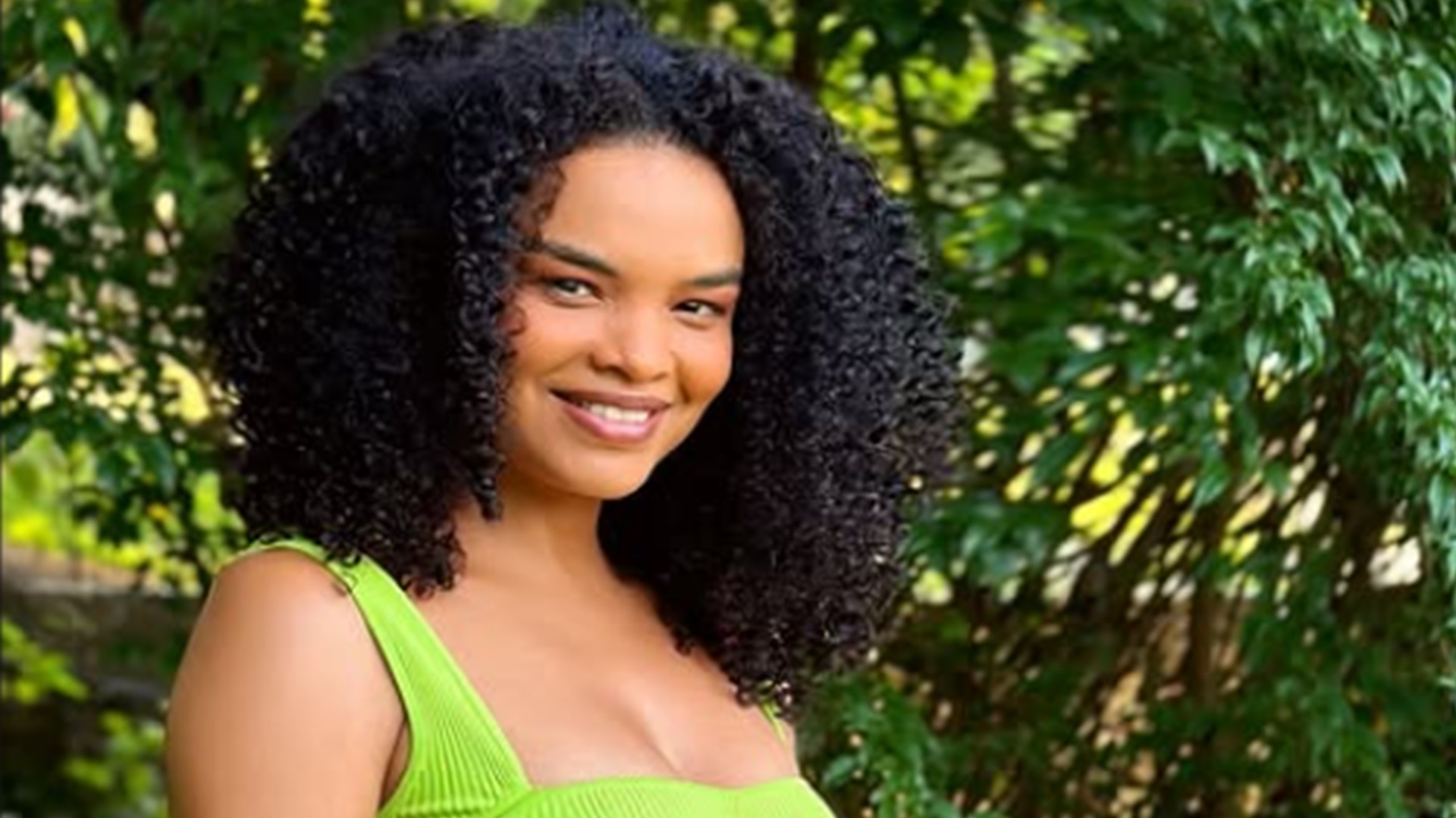Grávida, Lucy Ramos lembra Natal passado e comenta sobre superstição: ‘Cuidado’