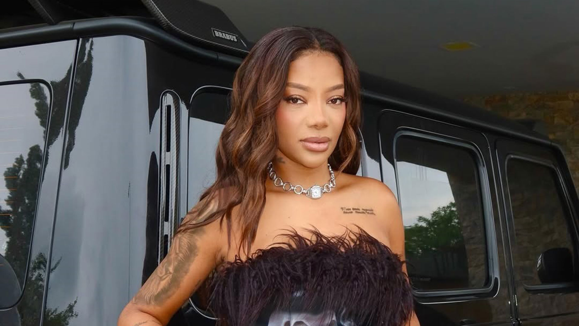 Ludmilla exibe seu cabelo sem lace na rede social
