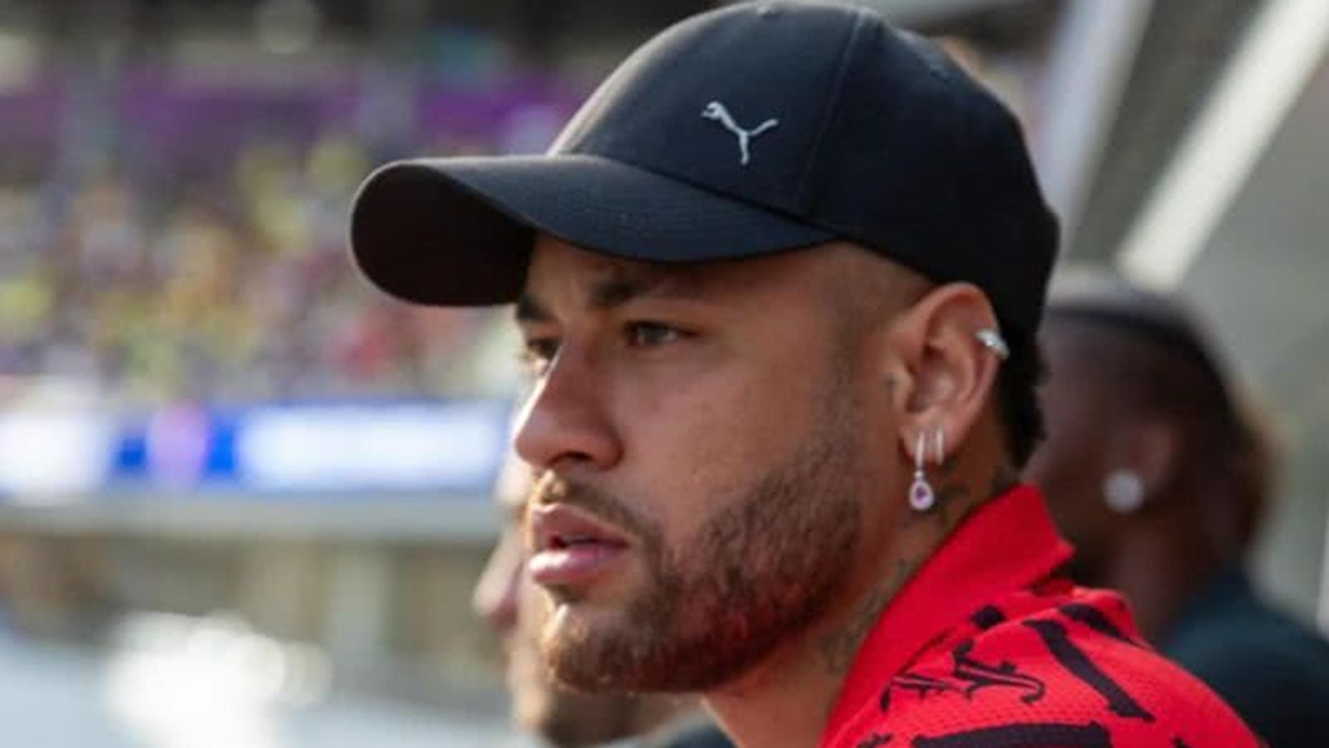 Neymar surge de peruca loira e ganha apelido inusitado