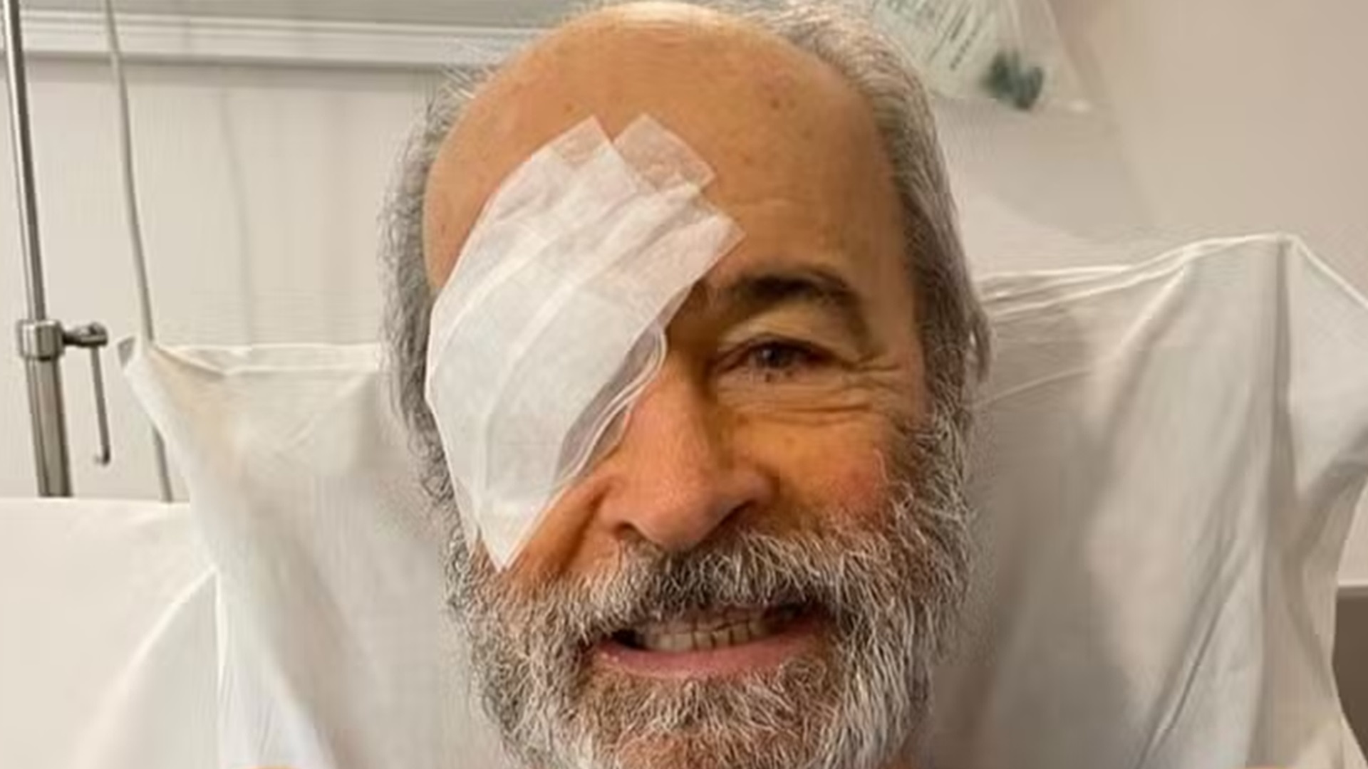Osmar Prado passa por cirurgia e explica o motivo: ‘Me recuperando’