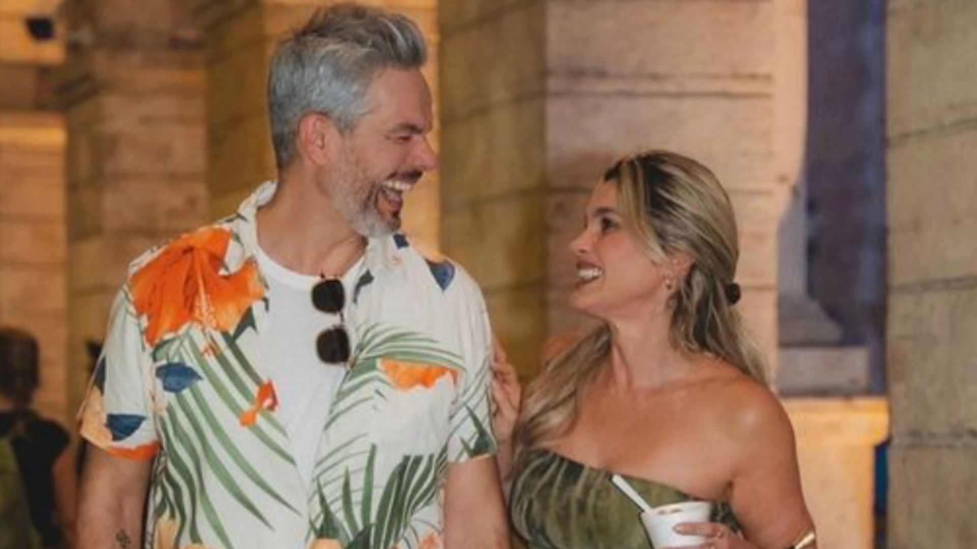Otaviano Costa relembra confinamento com Flávia Alessandra, que estava noiva: ‘Gostando ou não’