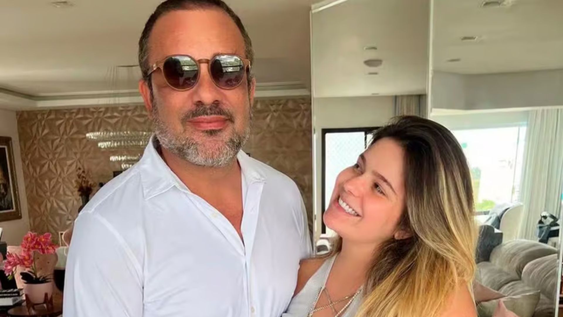 Pai de Viih Tube faz post enigmático após climão com a filha