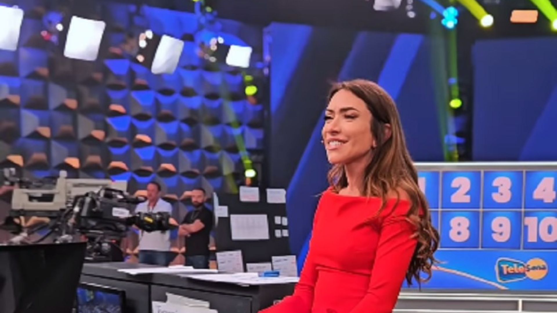 Patrícia Abravanel chora em gravação e relembra Silvio Santos