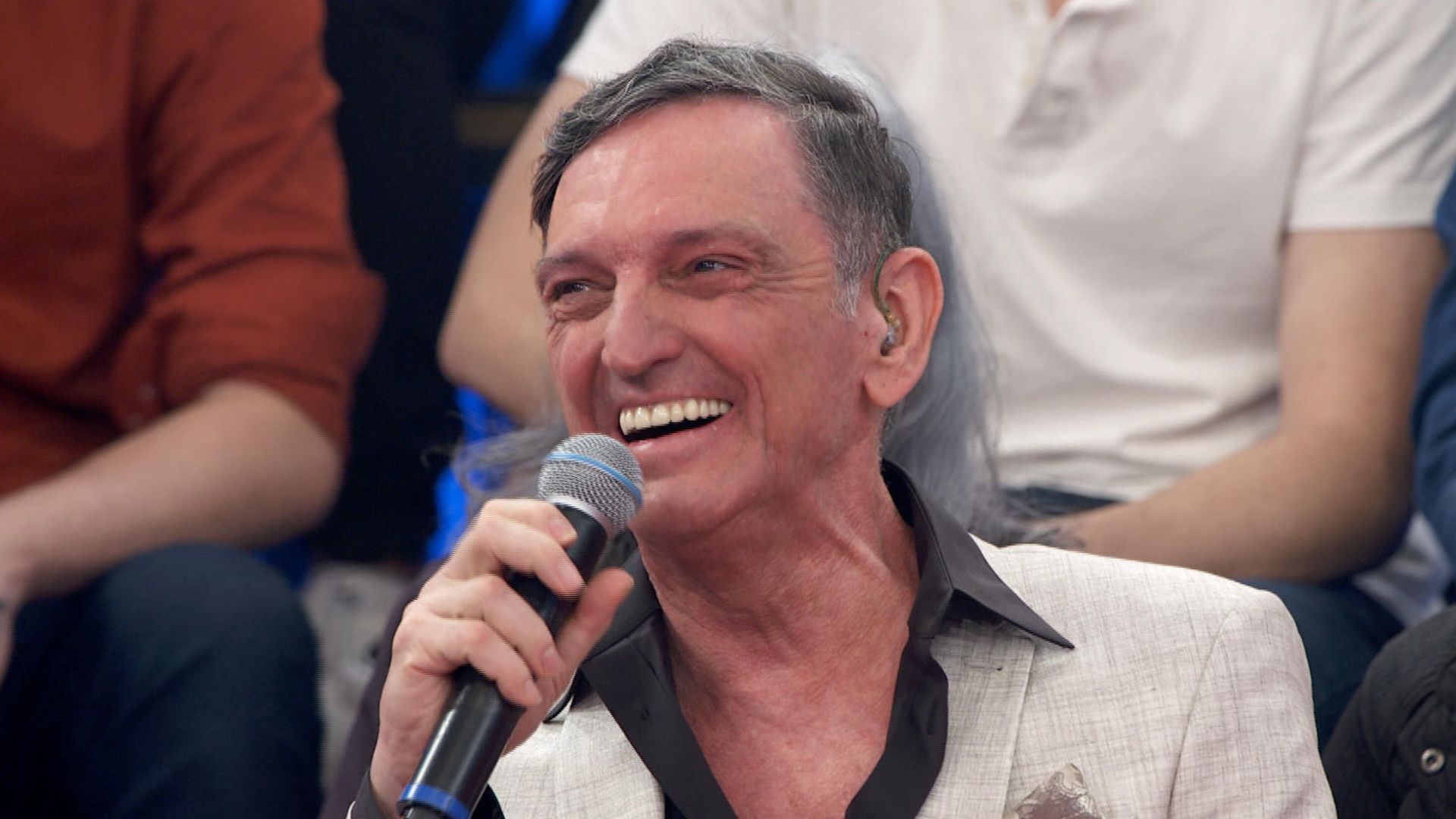 Internado após quadro de gastroenterite, Paulo Miklos tem alta prevista para esta semana