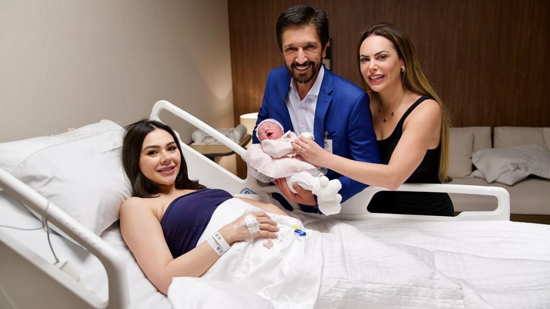 Ricardo Nunes, prefeito de São Paulo, celebra nascimento da neta