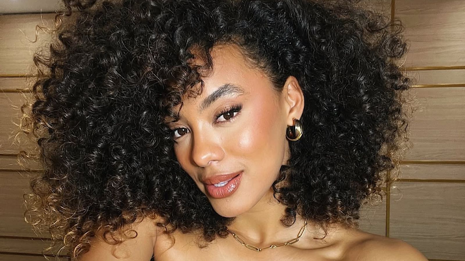 Raissa Santana revela segredo de sua beleza: ‘Um dos meus maiores aliados’