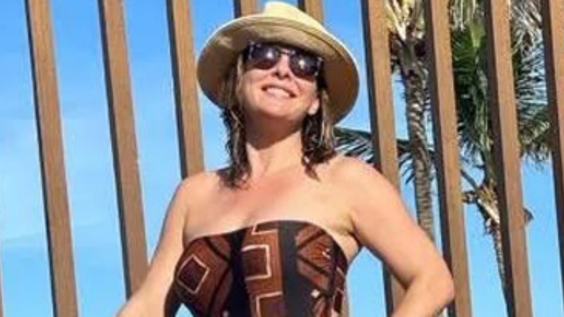 Regiane Alves ganha elogios ao abrir álbum de fotos de suas viagens