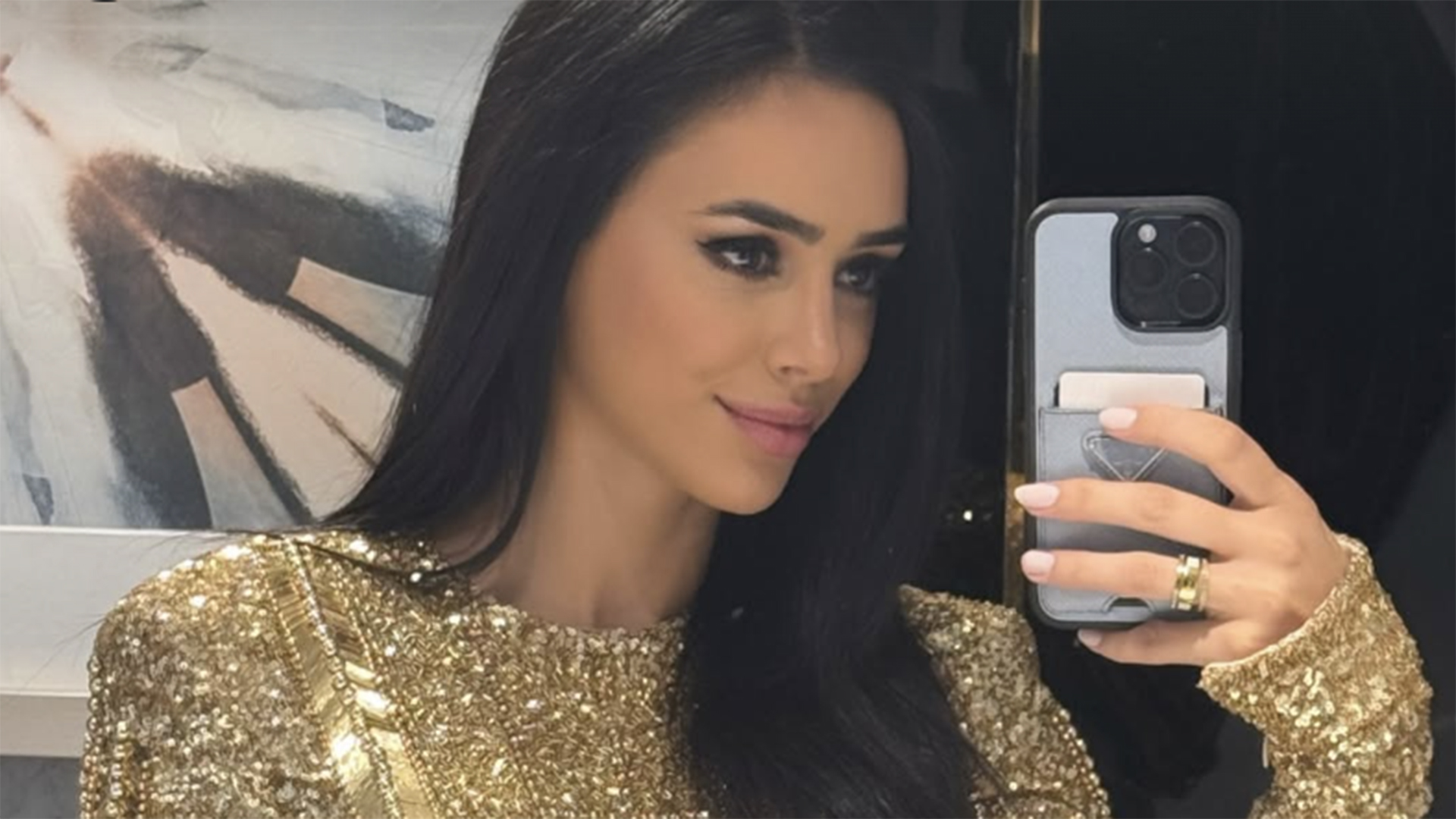 Bruna Biancardi surge com look poderoso para a virada do ano em Dubai