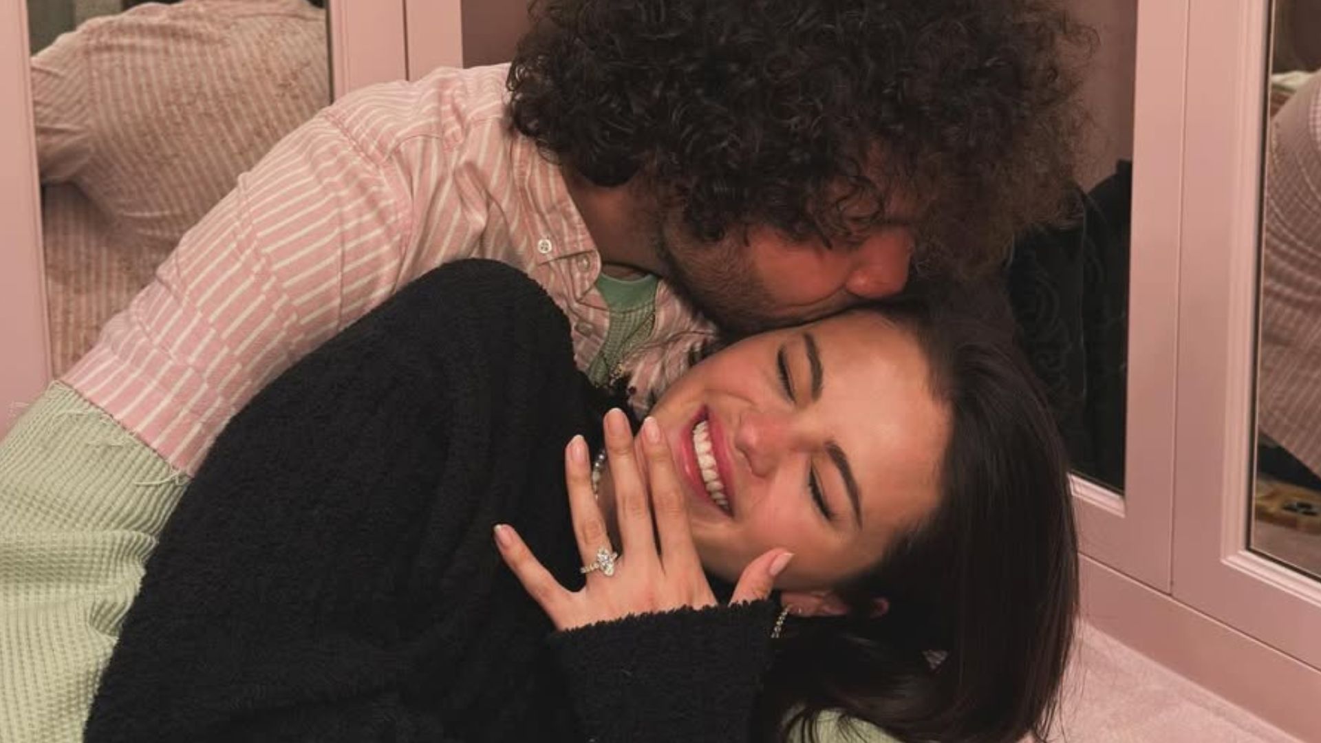 Vai casar! Selena Gomez revela que está noiva de Benny Blanco
