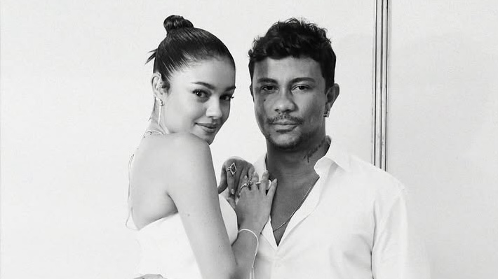 Sophie Charlotte publica fotos com Xamã em bastidores do show de Roberto Carlos