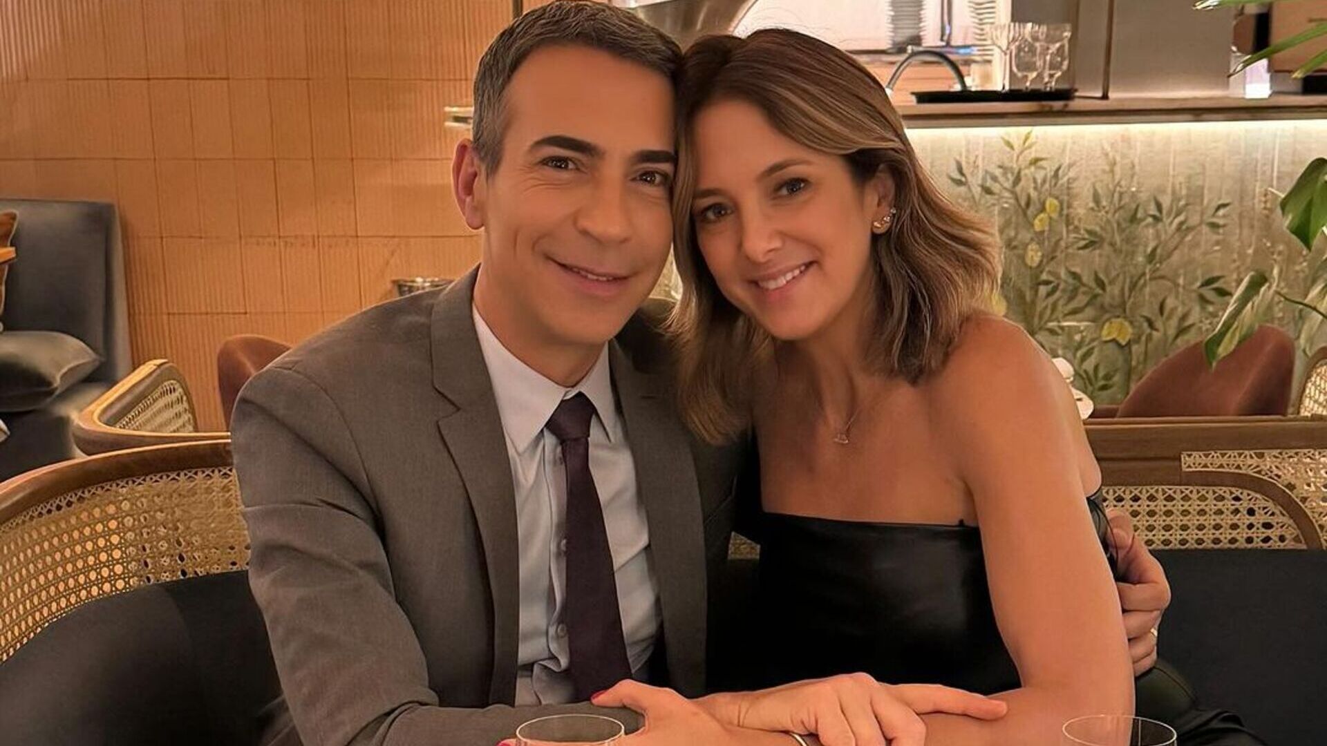 Ticiane Pinheiro mostra comemoração de 7 anos de casamento com César Tralli