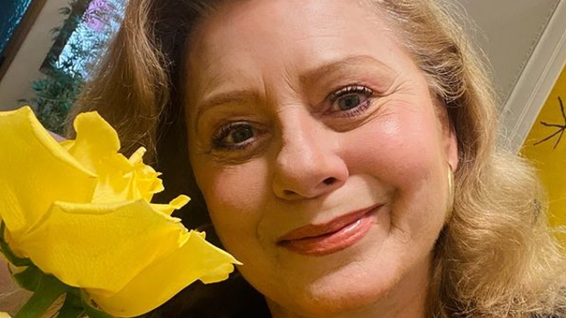 Vera Fischer chama a atenção ao compartilhar novos cliques: ‘Maravilhosa’
