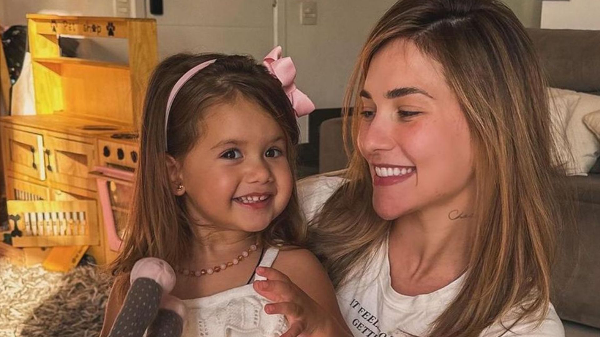 Questionada, Virginia Fonseca diz por que não posta fotos da primogênita