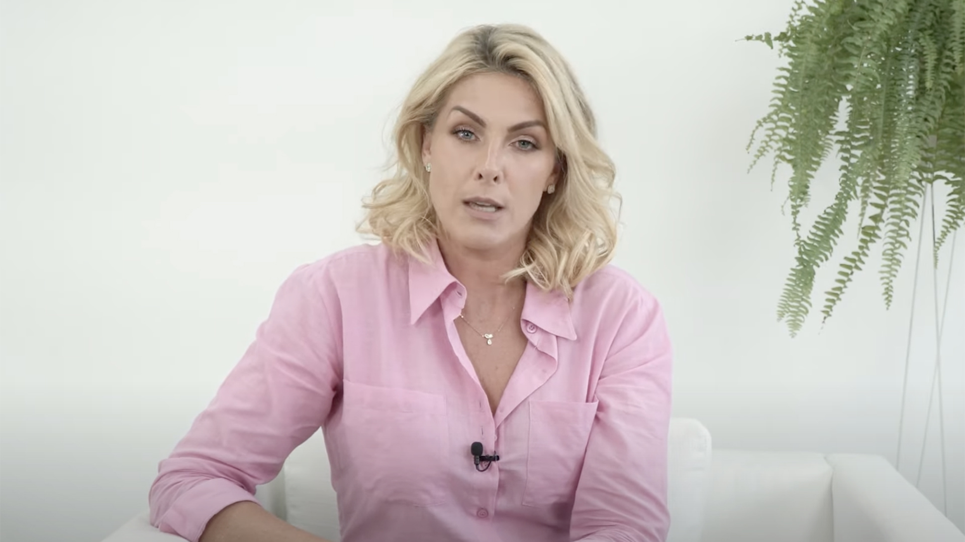 Ana Hickmann alfineta ex-funcionária em desabafo: ‘Como eu podia desconfiar?’