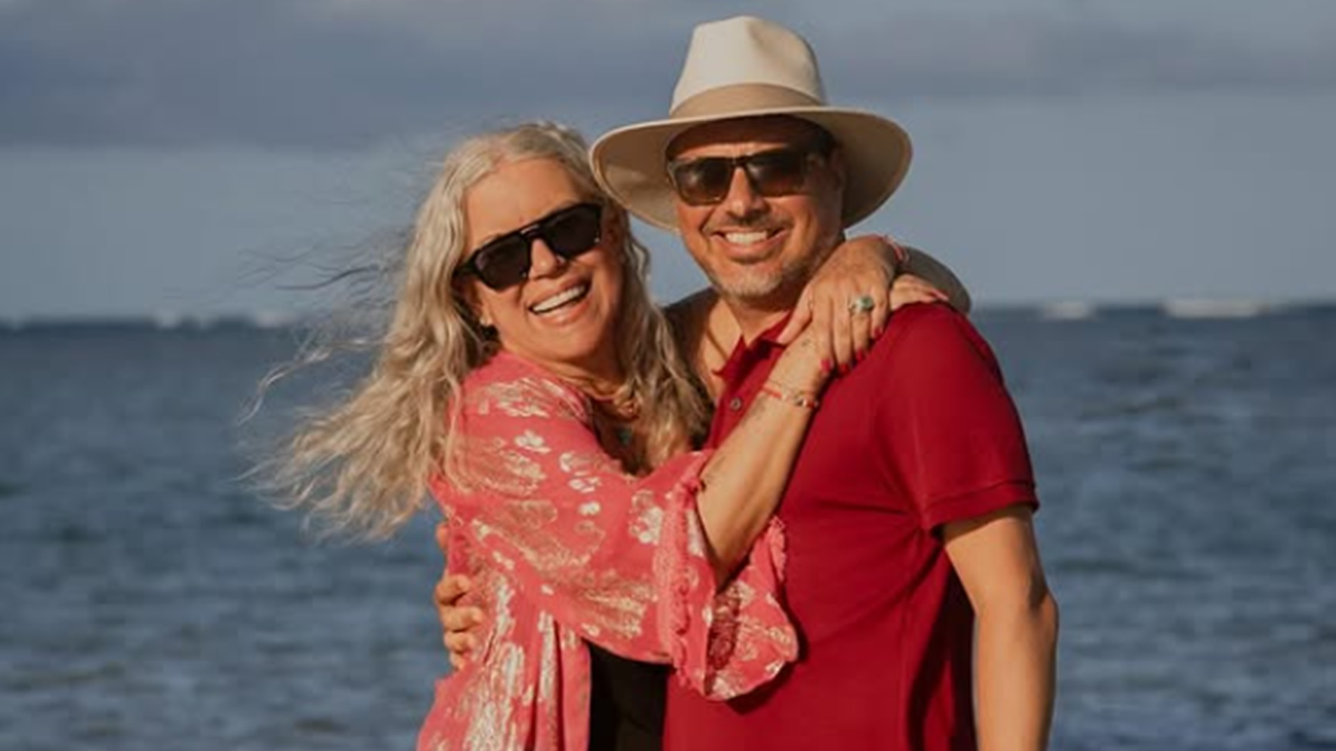 Astrid Fontenelle faz declaração especial em aniversário de casamento: ‘Conseguimos’