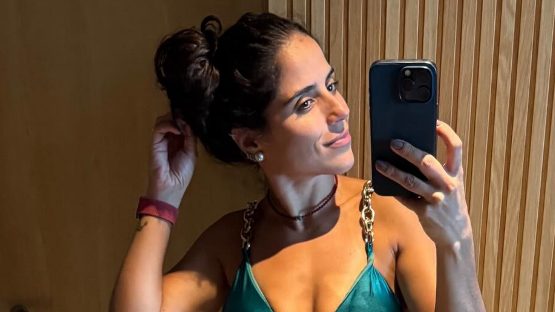 Camilla Camargo impressiona ao exibir abdômen definido: ‘Inspiração’