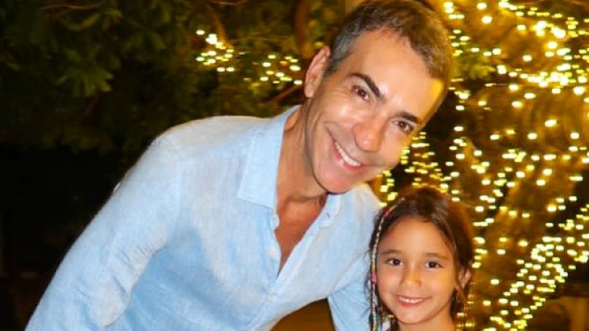 César Tralli se derrete ao postar foto com a filha: ‘Muito amor’