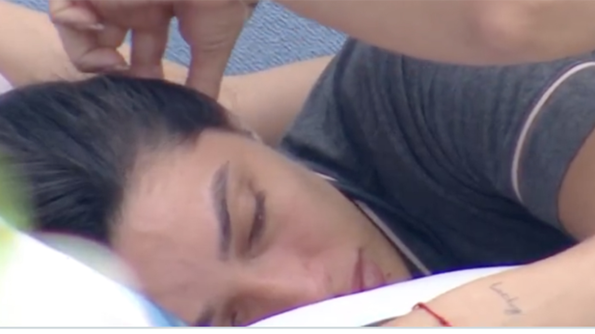 BBB 25: Eva cai no choro em desabafo com Renata