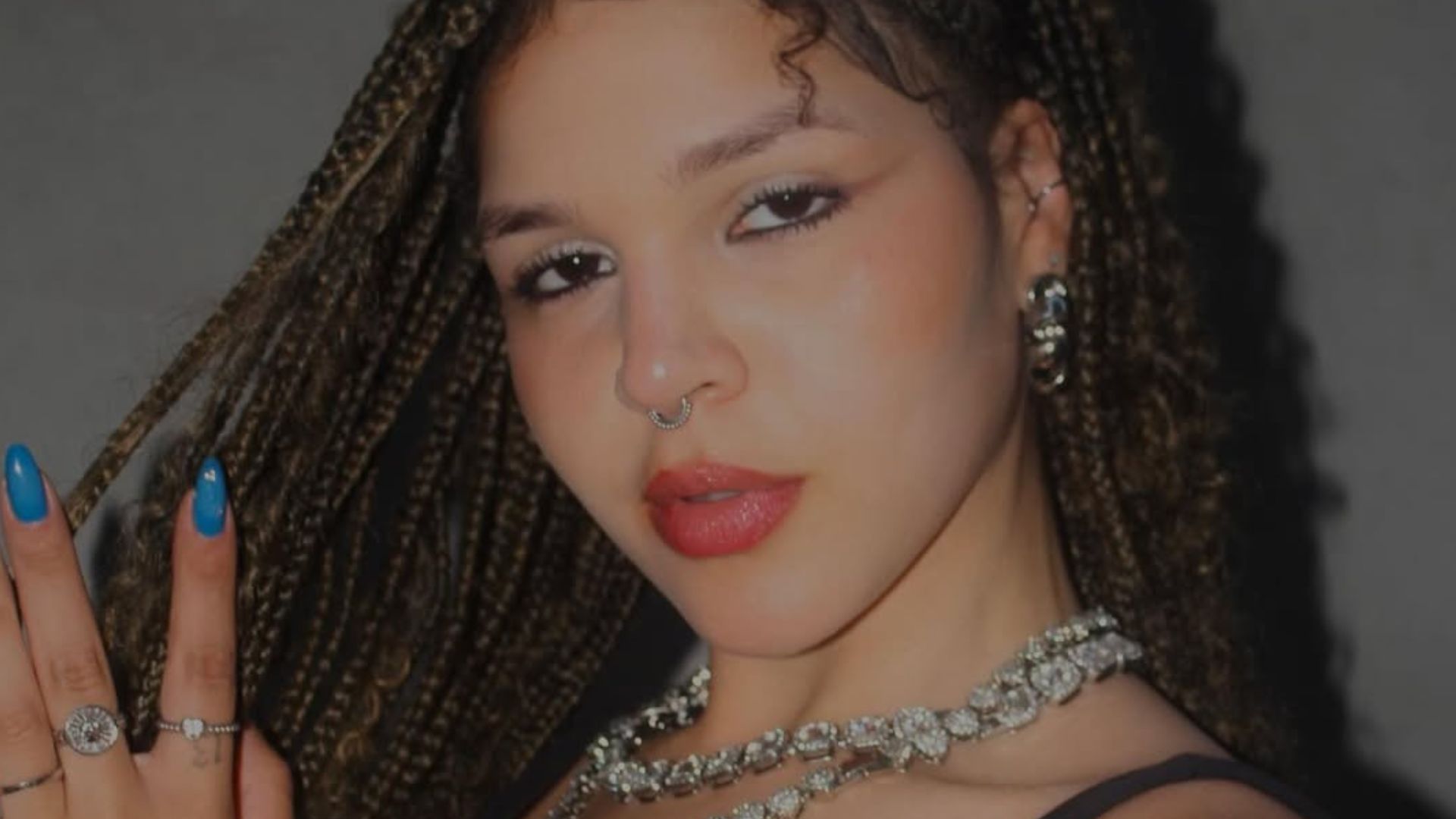 Filha de Simony, Aysha Benelli relata processo de emagrecimento: ‘Não faço dieta’