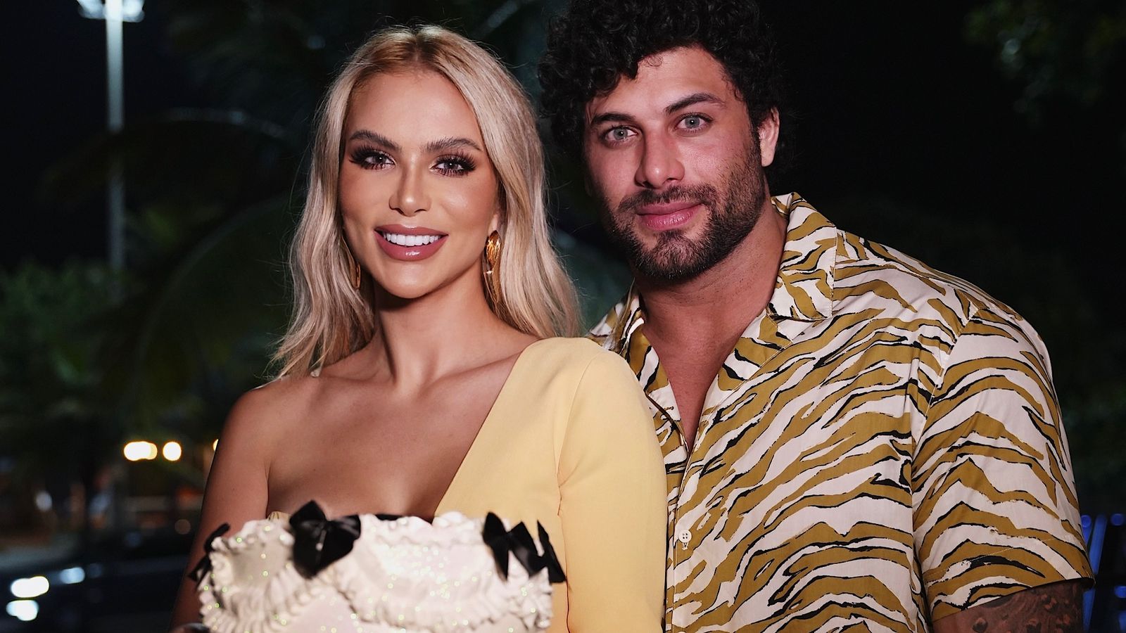 Jesus Luz e a noiva comemoram aniversário juntos e modelo vibra: ‘Amando essa minha fase’