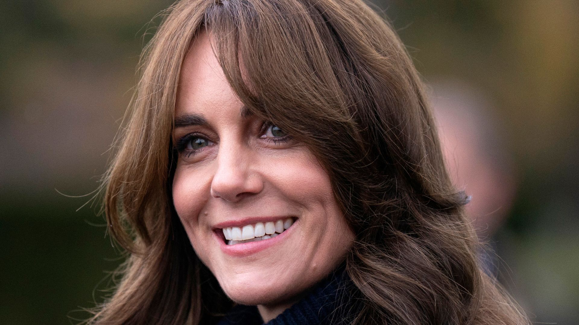 Kate Middleton repete vestido de preço exorbitante em visita a hospital