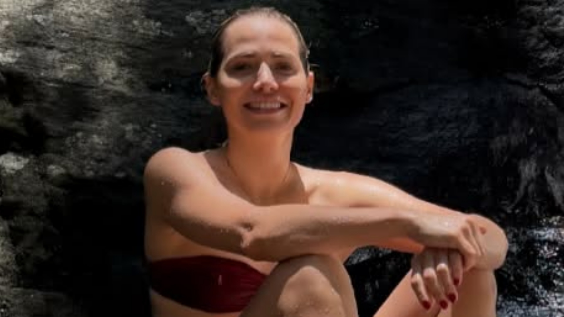 Leticia Colin esbanja beleza em cliques na cachoeira: ‘Maravilhosa’