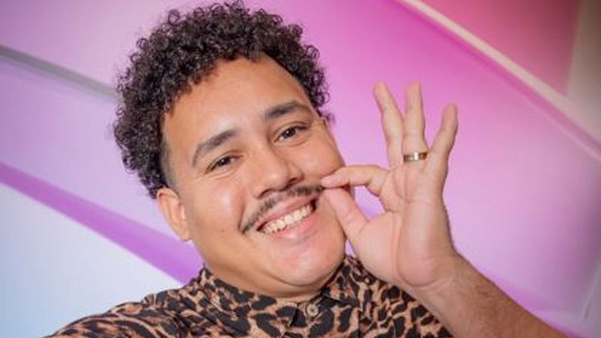 Ex-BBB Lucas Buda revela como era o confinamento em dia de Big Day: ‘Muito difícil’