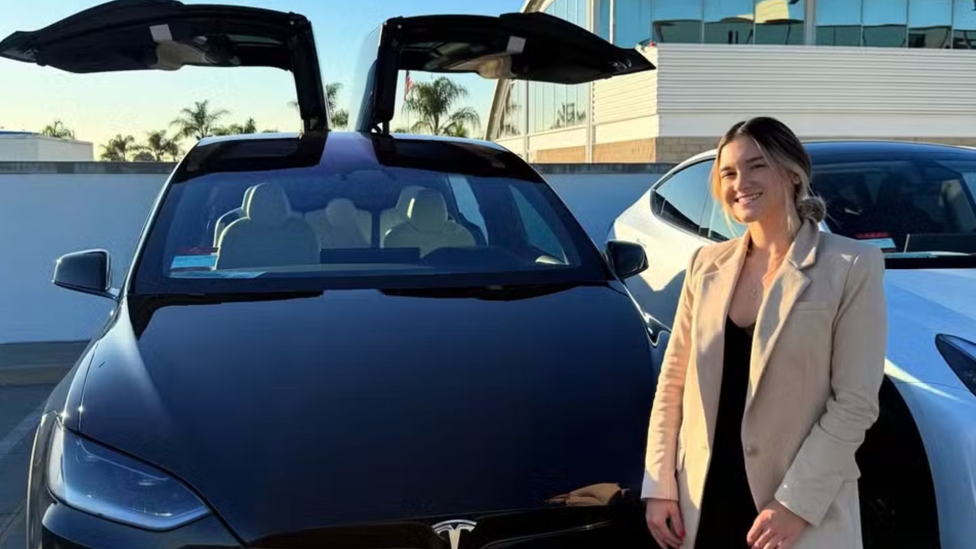 Filha de Gugu compra carro de R$ 500 mil e celebra: ‘Gratidão a Deus’