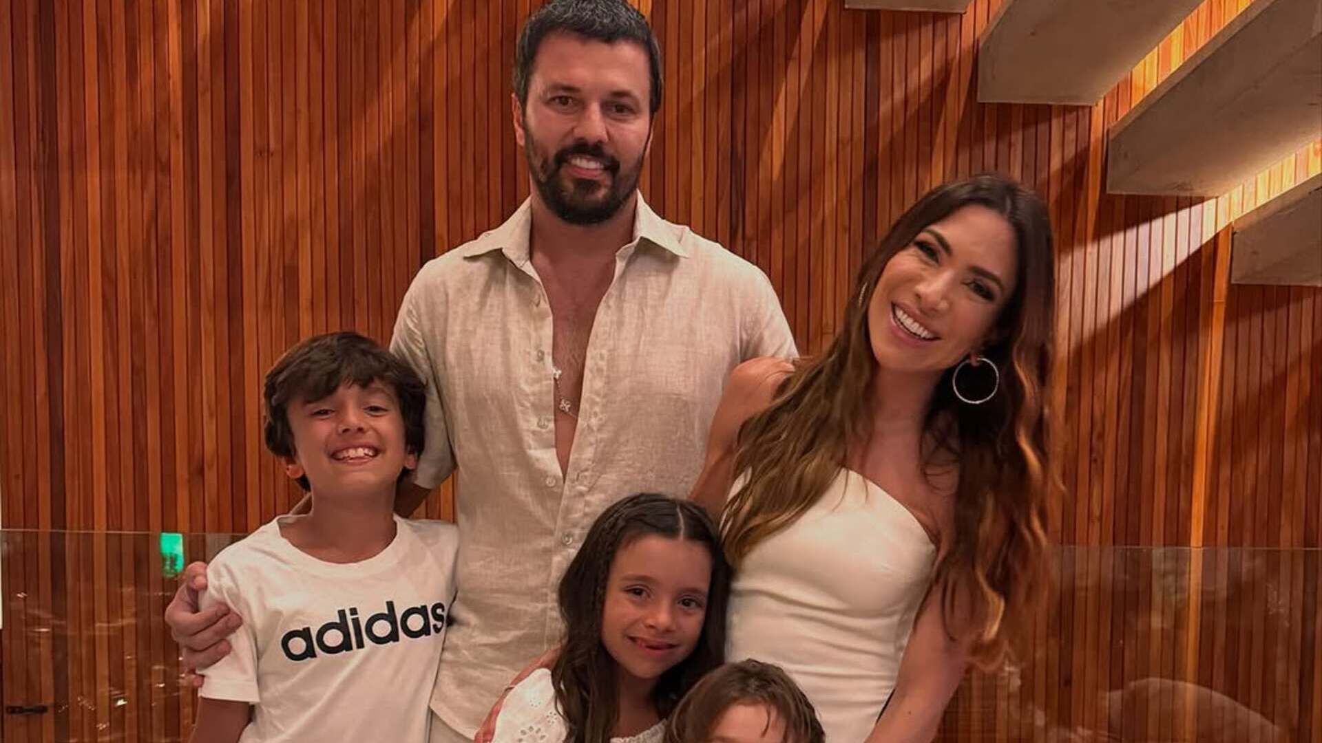 Patricia Abravanel revela como foi sua virada de ano com marido e filhos