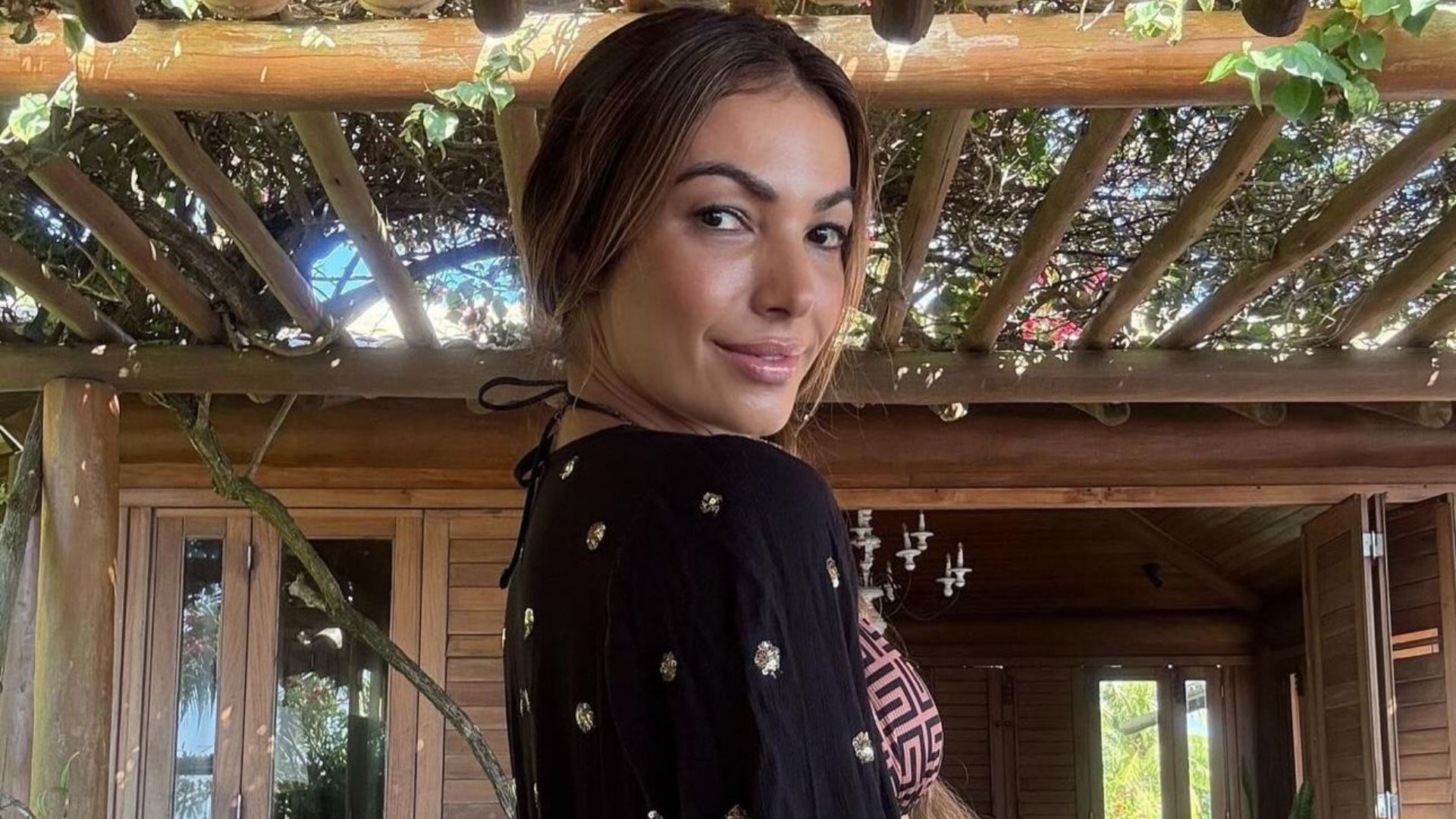 Patrícia Poeta recebe chuva de elogios com registros de viagem à Bahia