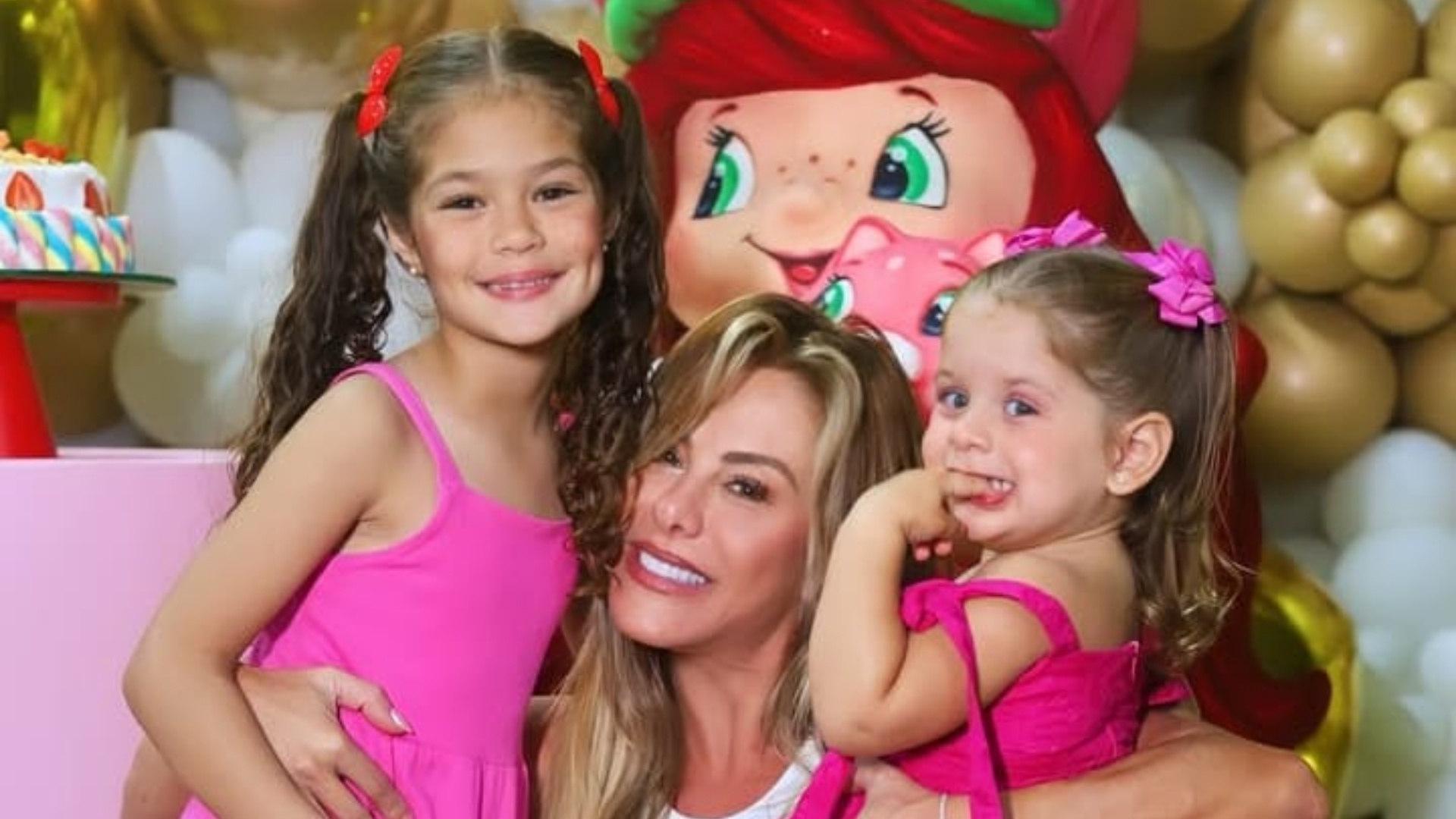 Poliana Rocha se declara para neta de Leonardo: ‘Você é muito especial’