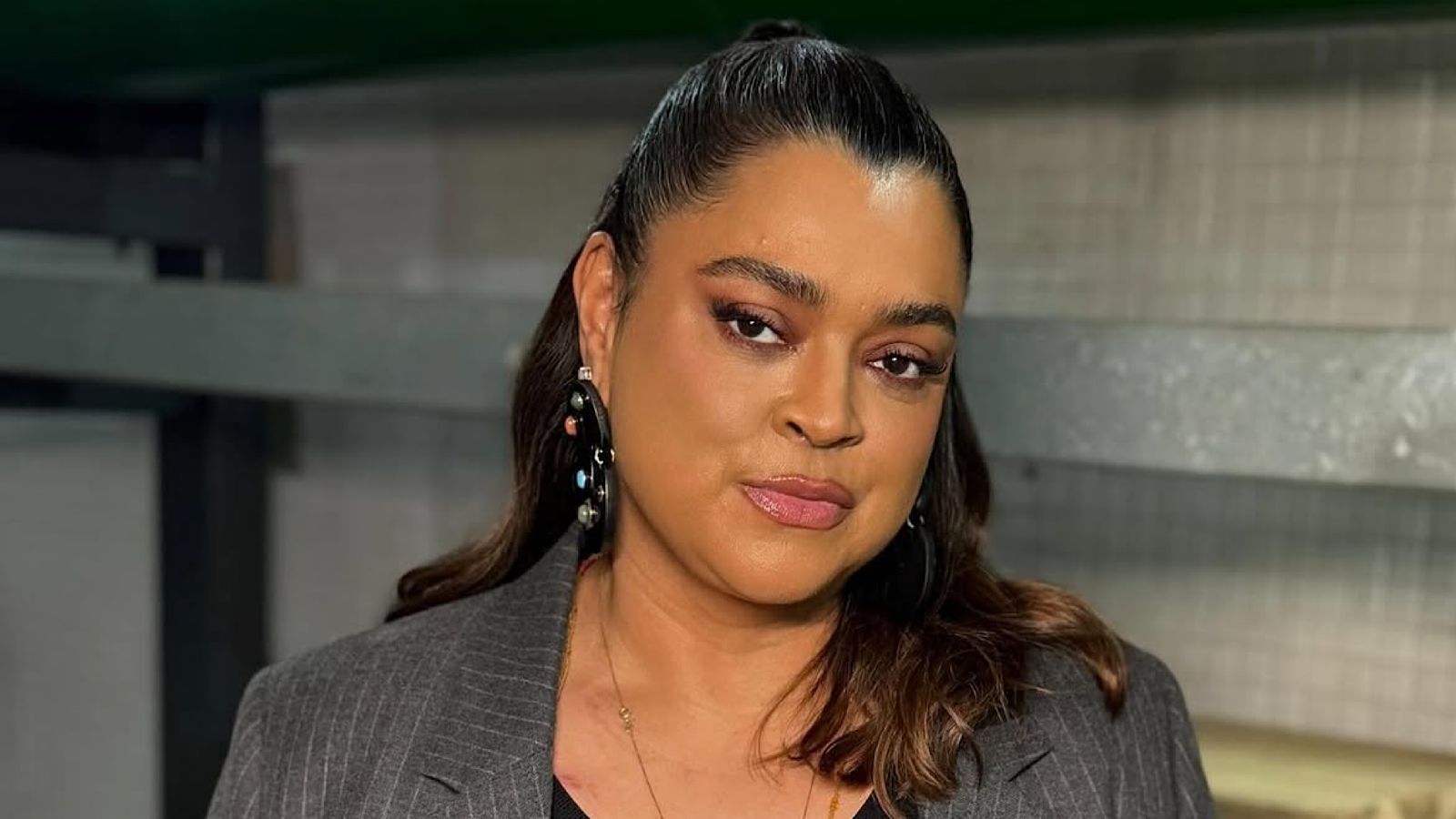 Preta Gil pode andar após cirurgia de 21 horas? Médico explica recuperação da cantora