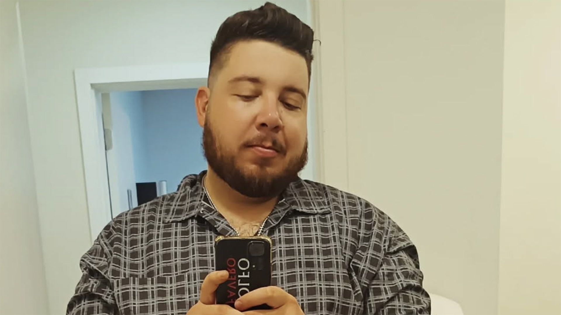 Possível causa da morte de cantor sertanejo vem à tona. Entenda