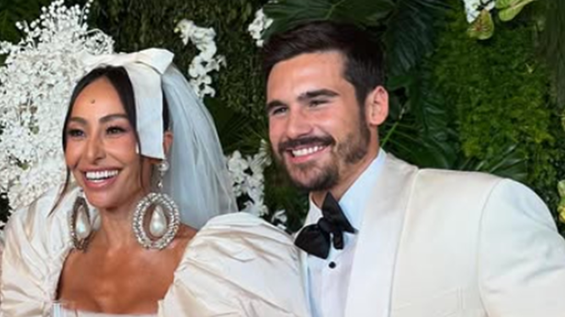 Sabrina Sato diz que seguiu tradição no casamento com Nicolas Prattes: ‘Direitinho’
