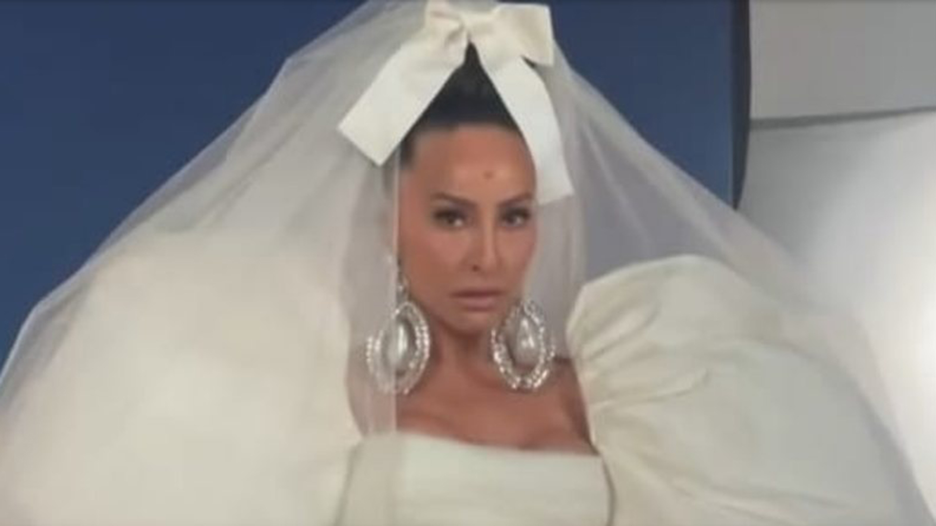 Veja o segundo vestido usado por Sabrina Sato em seu casamento