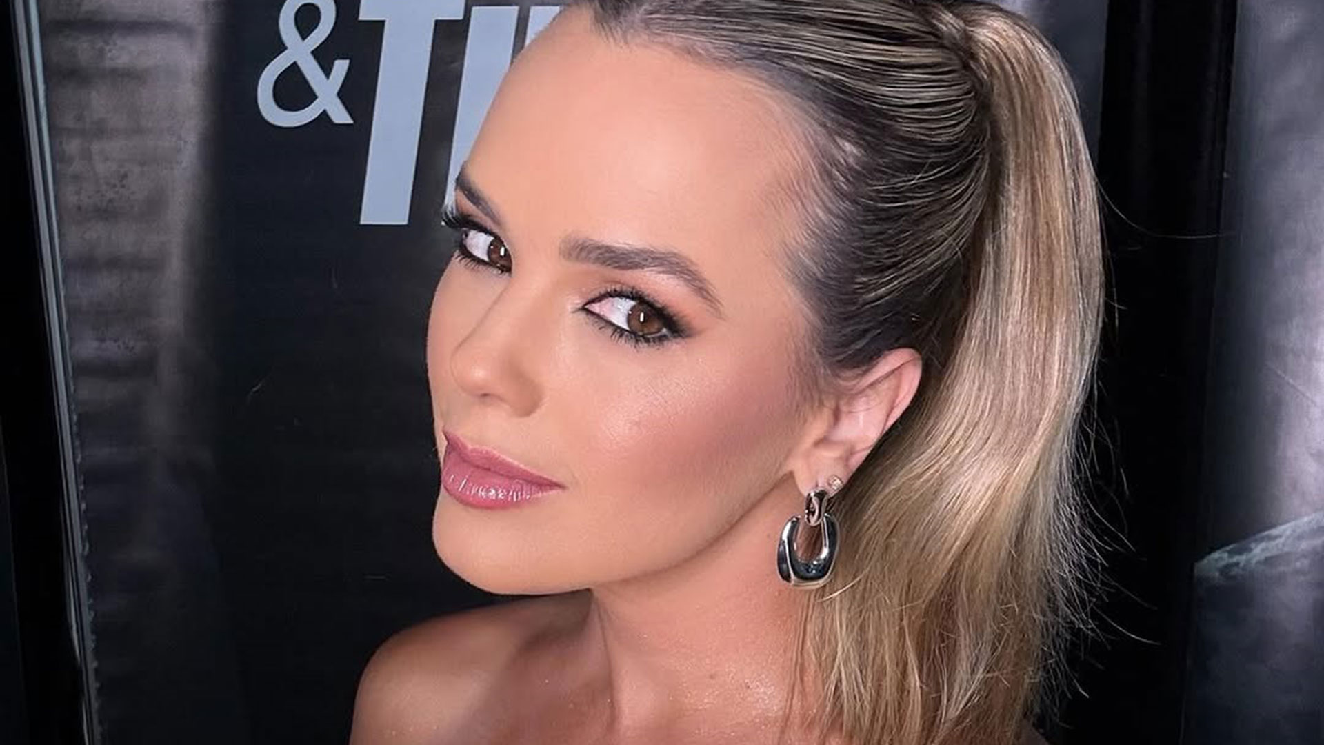 Thaeme se formou em outra profissão antes de ser cantora. Saiba qual!