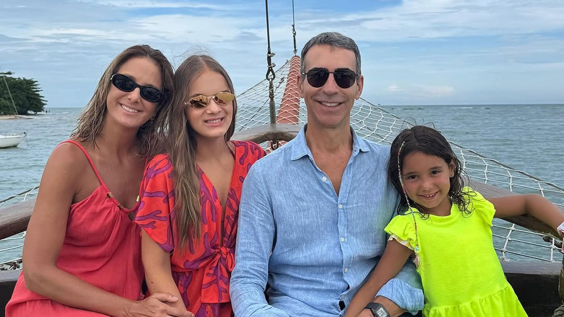 Ticiane Pinheiro mostra registros especiais das férias em família