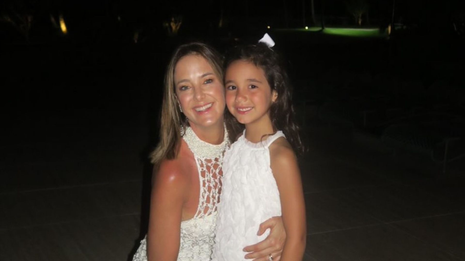 Ticiane Pinheiro combina look com a filha Manuella: ‘Mini me’