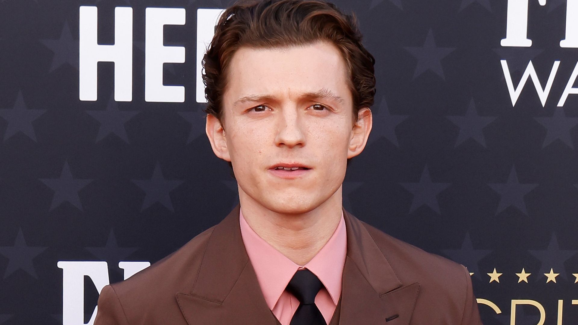 Tom Holland revela planos de parar de atuar e anuncia: ‘Vou desaparecer’